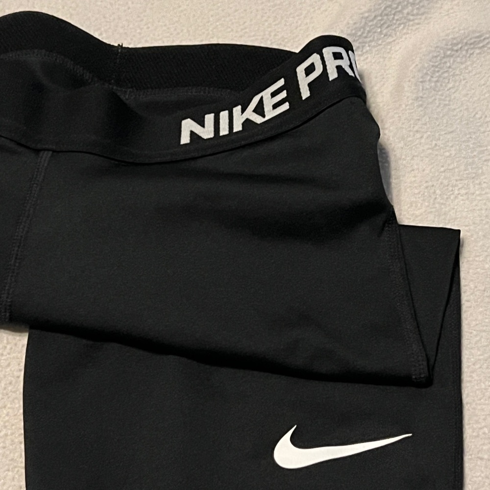 COPY - Nike Pro. Black pants. Women’s. Size Small.